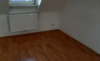 Kompakte 2-Zimmer Dachgeschosswohnung in Linz/Neue Welt