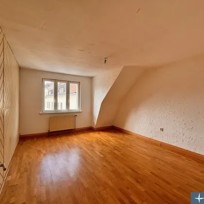 Mit Blick über die Dächer der Stadt! 3-Zimmer-Wohnung nächst Hauptplatz - Bild 3