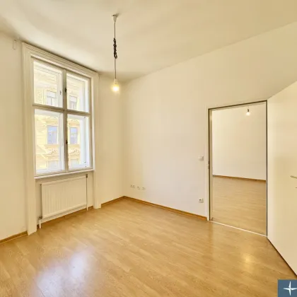 Südwestseitiger Altbau im 3. Liftstock! Bezugsfertige 2-Zimmer-Wohnung nächst Mariahilfer Straße - Bild 3