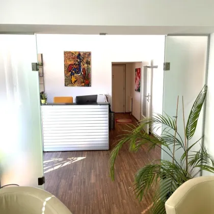 *PROVISIONSFREI* Attraktive WOHN-/BÜRO-KOMBINATION mit Dachterrasse in TOPLAGE! - Bild 2