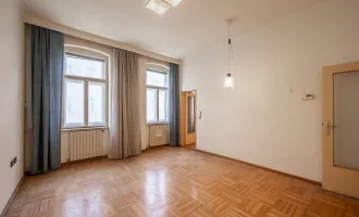 +.+NEU+.+ sanierungsbedürftige 2-Zimmer ALTBAUWOHNUNG in toller Lage!