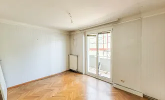 PROVISIONSFREI VOM EIGENTÜMER! UNSANIERTE SCHÖNE 4-ZIMMER WOHNUNG MIT BALKON!