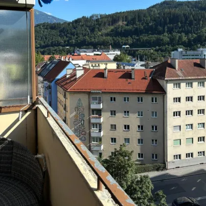 Traumhafte  Balkon/Terrassenwohnung in Innsbruck: 7. Etage mit 109m² Wfl,  mit Balkon, Terrasse & T-Garage! - Bild 2