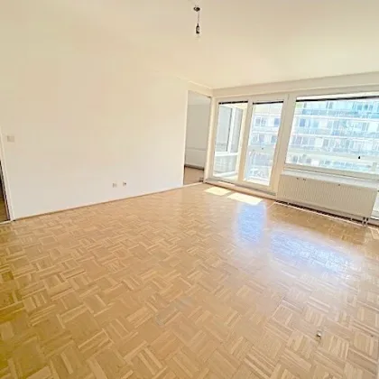 NEUER PREIS! PROVISIONSFREI VOM EIGENTÜMER! 2-ZIMMER WOHNUNG MIT WINTERGARTEN IN DER FORSTHAUSGASSE! - Bild 3