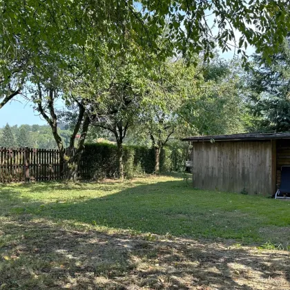 Wohnung mit großem Garten, Garagenstellplatz und Holzofen - Bild 3