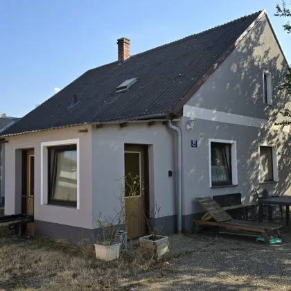 Wunderschönes Eckgrundstück mit sanierungsbedürftigem Haus - Bild 2