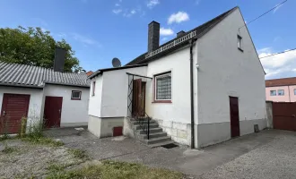 Renovierungsbedürftiges Haus in zentraler Lage der Gemeinde Sollenau