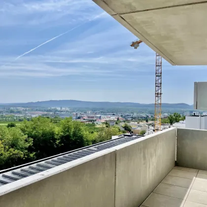 Neubau Erstbezug Gemütliche Zwei Zimmer Wohnung mit Balkon und wunderschönem Fernblick - Bild 3