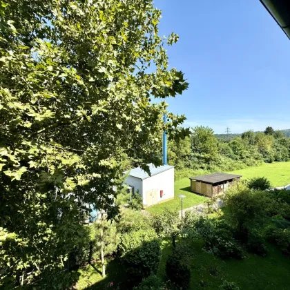 FAMILIEN AUFGEPASST : Sehr helle Maisonette mit sonnigem Balkon und Tiefgaragenparkplatz - Bild 3