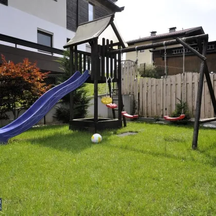 ANGERBERG - modernes Wohnvergnügen in Tirol: Doppelhaushälfte mit Garten, Balkon, Terrasse & Garage - 5 Zimmer - Bild 3