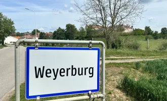 Teilbares Baugrundstück mit unverbautem Blick auf die Felder, ins Grüne und auf das Schloss Weyerburg - Nähe Hollabrunn