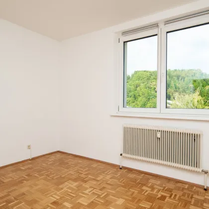 SONNIGE 2-ZIMMER-WOHNUNG MIT TRAUMHAFTEN FERNBLICK - Bild 3