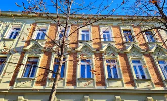 WOW! Hofseitiger Balkon mit Blick ins Grüne! Traumhaft saniertes Altbauhaus + Hofseitiger und riesiger Garten + Ruhelage + Lebensqualität!