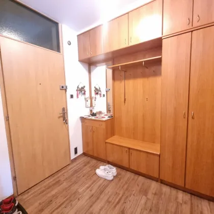 Gemütliche 3-Zimmer Wohnung mit Loggia in Salzburg Lehen - Bild 2