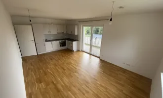 Neuwertige  3 Zimmer Wohnung mit großer Loggia / Mietkauf