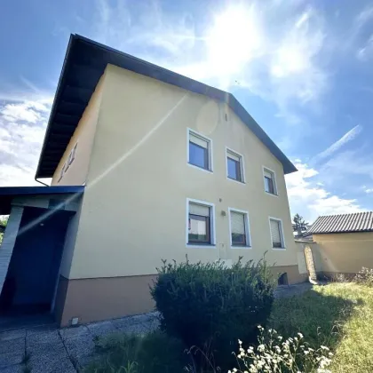 Idyllisches Mehrfamilienhaus mit rd. 516 m² Garten, Terrasse und 3 Garagen in absoluter Ruhelage - Bild 3