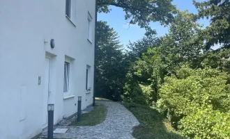 Luxuriöse Dachgeschoßwohnung im Herzen von Wiener Neustadt mit Balkon und Stellplatz zu vermieten!