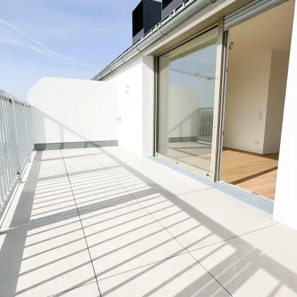 Dachgeschosswohnung mit Traumhaften Fernblick auf die Gloriette Schönbrunn - Bild 2