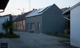 Investieren und Entspannen: (Ferien-)Haus am Neusiedler See mit Eigenkonzept und Baugrundstück