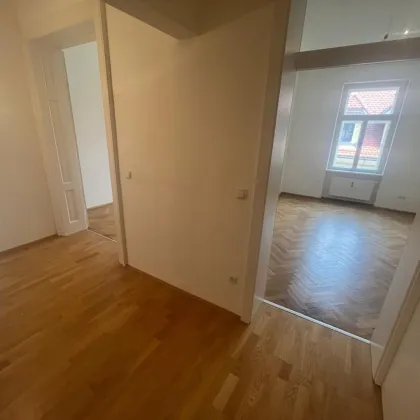 Bestechend schöne sowie sehr preiswerte Zweizimmerwohnung in der Griesgasse, zu vermieten! WG geeignet! - Bild 3