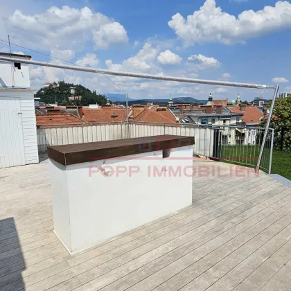 Innenstadt: exklusive Penthouse-Maisonette mit großer, grüner Dachterrasse im neuen Neutorviertel, Parkplatz - Bild 2