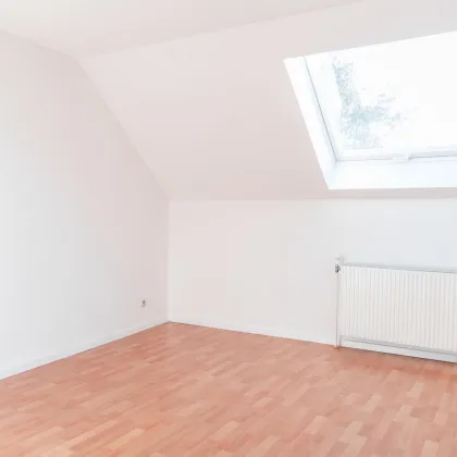 Wohnen mit Garten in Mauthausen - Moderne 2,5-Zimmer Wohnung mit Balkon und 2 Stellplätzen - Bild 3