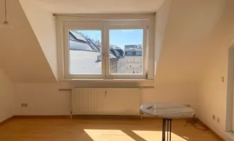 !! 1200 Wien, AUGARTENNÄHE !! Wunderschöne 4 Zimmer Dachgeschoß-Maisonette mit Terrasse zu verkaufen!