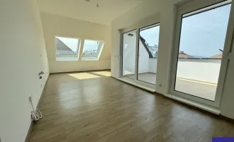 Provisionsfrei: Klimatisierter 58m² DG-Erstbezug + Terrasse im topsanierten Altbau - 1100 Wien