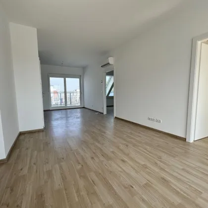 Provisionsfrei: Klimatisierter 66m² DG-Erstbezug + 2 Terrassen im topsanierten Altbau - 1100 Wien - Bild 3