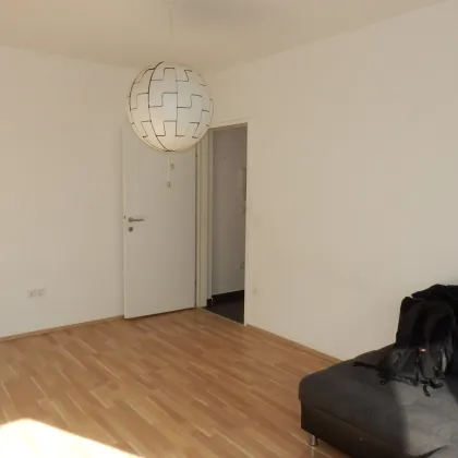 Sympathische, HOFSEITIGE 3 Zimmer Neubau Wohnung, gleich bei U4 !! - WG geeignet - Bild 2