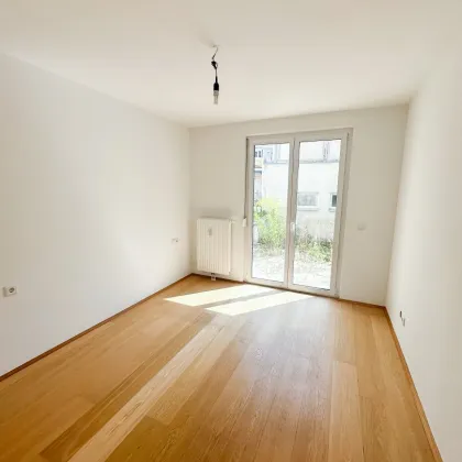 Perfekt aufgeteilte 3-Zimmerwohnung mit Loggia, Terrasse und Garten in U-Bahn-Nähe - Bild 2