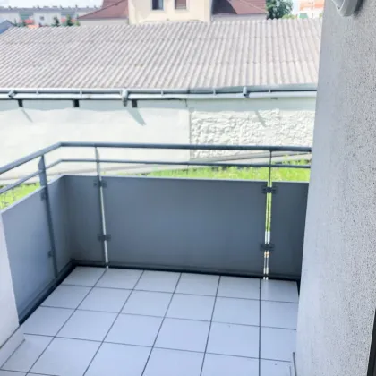 Gemütliche und sonnige 2 Zimmer-Wohnung mit Balkon in Ruhelage - Bild 3