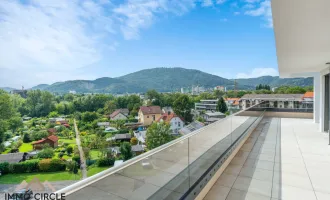 +++ PENTHOUSE +++ Helle 4-Zimmer-Wohnung mit sonniger Dachterrasse in der Nähe des Murradwegs - AB SOFORT VERFÜGBAR