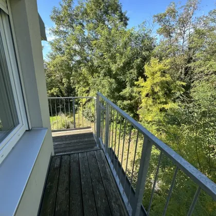 Balkon-Wohnung mit Grünblick - Bild 3