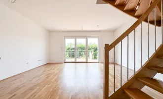 TRAUMHAFTE MAISONETTE-WOHLFÜHLWOHNUNG mit sonniger Terrasse und 2 PKW-Stellplätzen