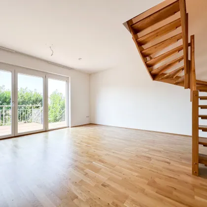 TRAUMHAFTE MAISONETTE-WOHLFÜHLWOHNUNG mit sonniger Terrasse und 2 PKW-Stellplätzen - Bild 2