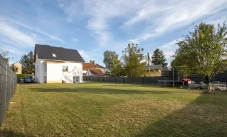 Gedersberg - Schön saniertes Einfamilienhaus mit großem Grund!