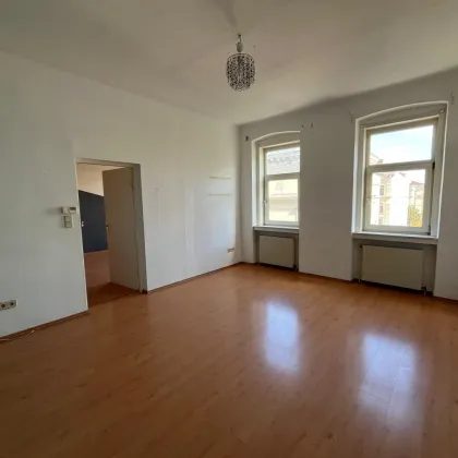 PROVISIONSFREI - Sanierungsbedürftige Traumwohnung in guter Lage - Bild 2