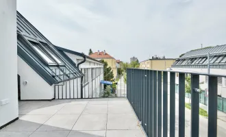 Bestlage Strebersdorf! Sonnige 2-Zimmer-Dachgeschoss-Wohnung mit Terrasse und Parkplatzoption in Grünruhelage