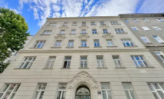 Altbau zum Sanieren in schöner Liegenschaft!