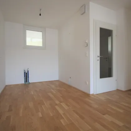 Helle 2-Zimmer Wohnung mit großzügigem Balkon! - Bild 2