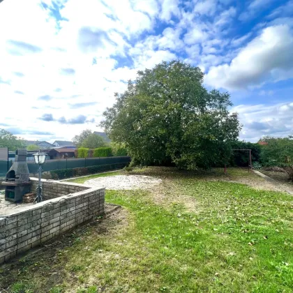 SANIERTES Einfamilienhaus mit viel Potenzial!!! I großer Garten und Terrasse! I weitere Stockwerke möglich I Carport+Garage! I absolute Ruhelage I gute Raumaufteilung - Bild 3