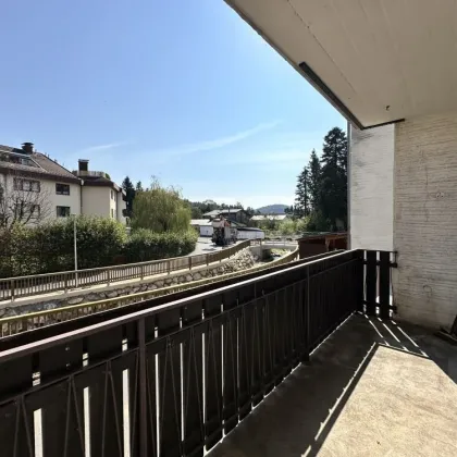 Perfekt aufgeteilte, sanierungsbedürftige 3-Zimmer-Wohnung mit separater Küche und großzügiger Loggia mit Blick auf den Schöckelbach im Grazer Bezirk Andritz - Bild 3