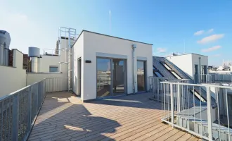 SALZGRIES | ERSTBEZUG | außergewöhnliche 4-Zimmer+Galerie-DG-Maisonette mit Balkon, Loggia und Terrasse