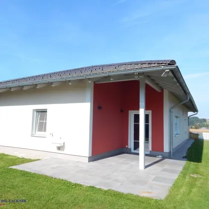 Großer Bungalow mit Garten und Terrasse in schöner Grünlage - Bild 3