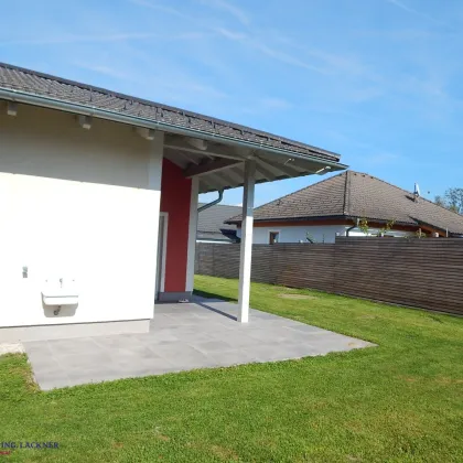 Großer Bungalow mit Garten und Terrasse in schöner Grünlage - Bild 2