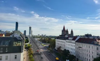 Urbaner Erstbezug mit Sonnenterrasse - Wohnqualität und den Sternen zum greifen nah!