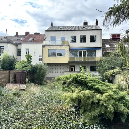 Bestlage nahe S-Bahn und Freizeitzentrum! Großzügiges Stadthaus im Zentrum mit zwei Balkonen, Garage und Garten - Bild 3