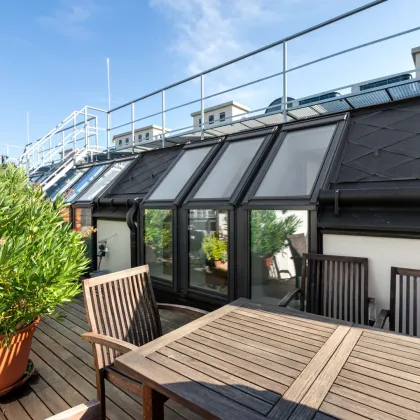 Dachterrassenwohnung nahe dem Sternwartepark | herausragende Raumhöhe im Wohnbereich | Luftwärmepumpe | Klimaanlage - Bild 3