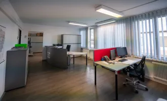 TOP FIRMENSTANDORT! Modernes Büro mit Lagerfläche und Keller.